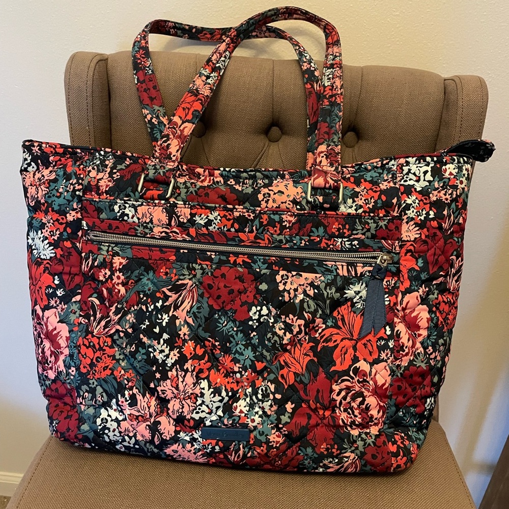 Vera Bradley Work Tote – Cabbage Rose Cabernet